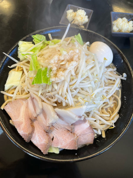 「ブータンがっつり　チャーシュートッピング」@らぁ麺のお店 三色の写真