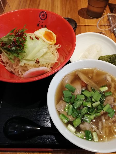 「博多あご出汁モツつけそば」@博多鶏ソバ 華味鳥 新宿三井ビル店の写真