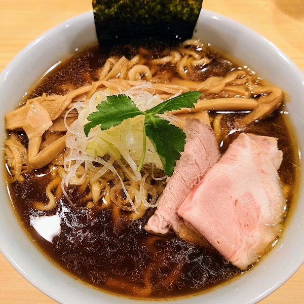 「中華そば（大盛） 900円」@自家製麺 ロビンソンの写真