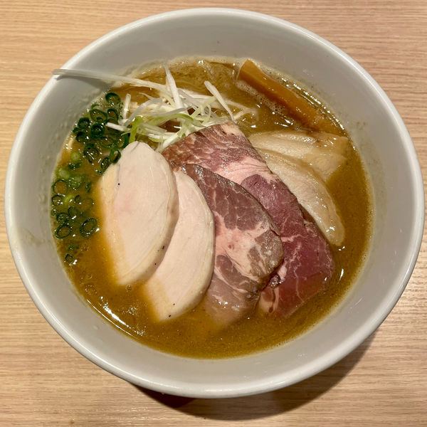 「濃厚魚介チャーシューラーメン」@麺屋 一燈の写真