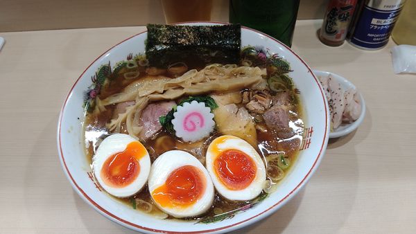 「生姜醤油ラーメン¥1000+味玉¥120+ハートランド550」@手揉み中華そば 中村の写真