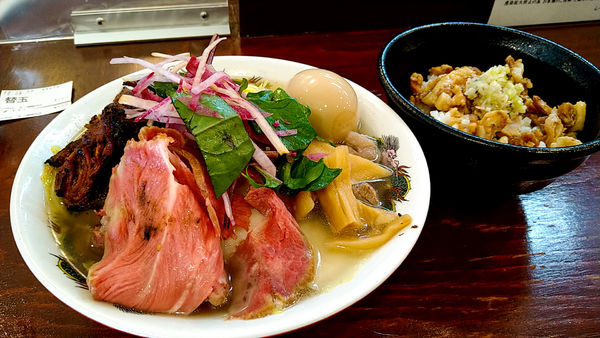 「肉の日限定/炭火炙り牛焼肉タンメン+トロットロ青梅豚葱塩丼」@らーめん 五ノ神精肉店 煮干し編の写真