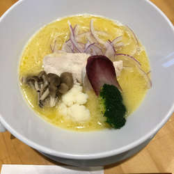 鶏白湯Soba 850円