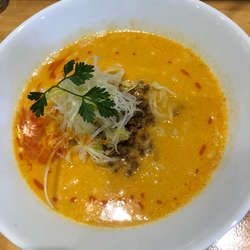 坦々鶏白湯Soba 900円