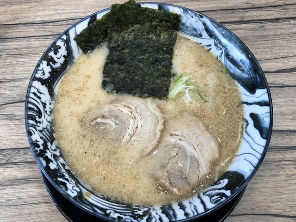 「豚骨白龍　￥７８０」@らーめん龍の写真