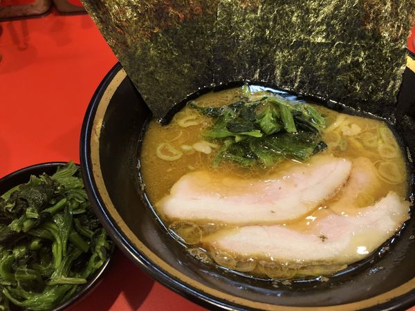「ラーメン」@横浜家系総本山 吉村家直系店 ラーメン内田家の写真