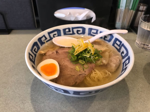 「アゴ出汁塩ラーメン」@麺家 漣華の写真
