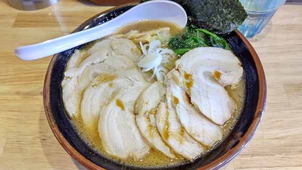 「醤油チャーシューメン」@麺や 笑味寿の写真