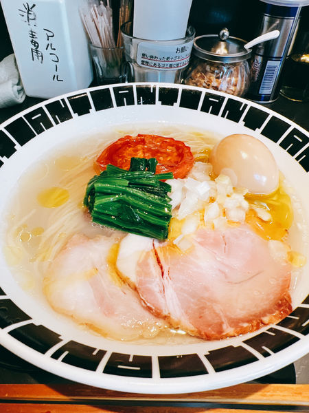 「トリュフ香るしじみ塩中華そば」@つけ麺 中華そば アンタイNOODLESの写真