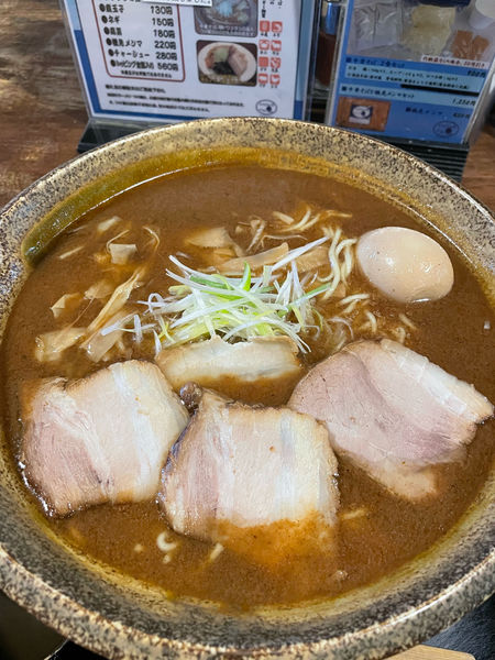 「中華そば（中）＋チャーシュー・煮玉子トッピング」@もちもちの木 白岡店の写真