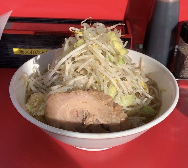 「ら〜めん醤油 野菜増し」@ら～めんコジマル 宮野木店の写真