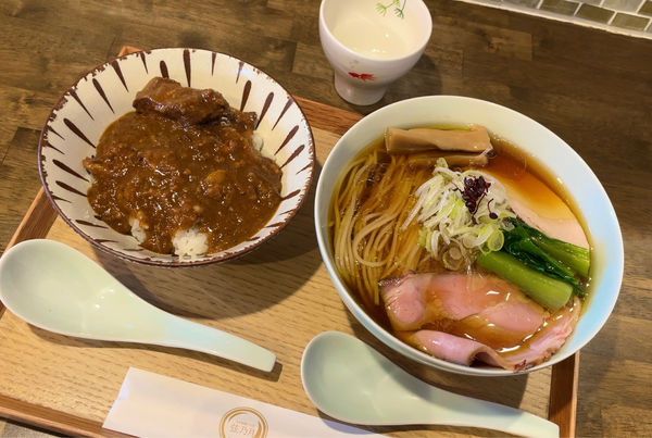 「醤油そば弦乃月ブレンド & 限定カレー飯」@自家製麺と定食 弦乃月の写真