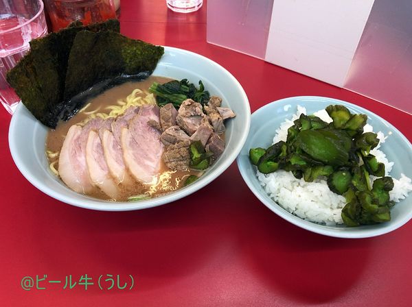 「チャーシューめん(850円)、麺固め、アブラ少なめ、無料ライス」@横浜ラーメン 武蔵家 大宮店の写真