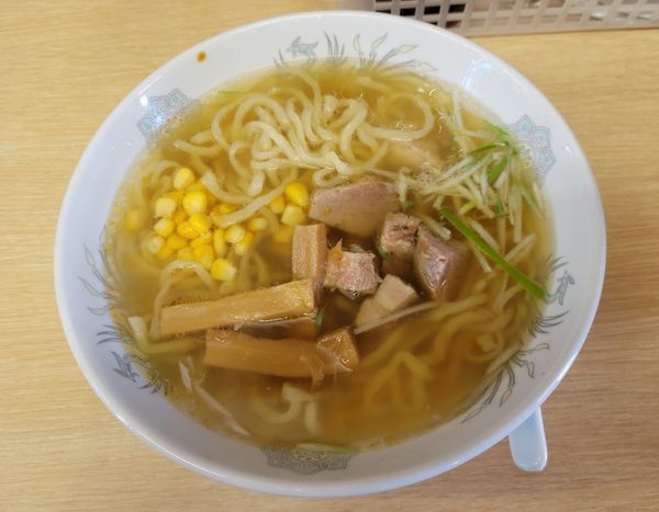 「塩ラーメン 710円 +税70円」@香月の写真