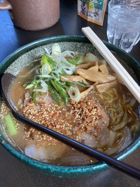 「香ばし醤油ラーメン」@らぁめん銀波露 札幌月寒店の写真
