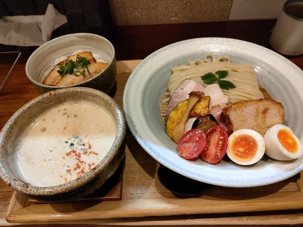 「伊勢海老つけ麺特製+チャーシュー丼」@麺家 半蔵の写真