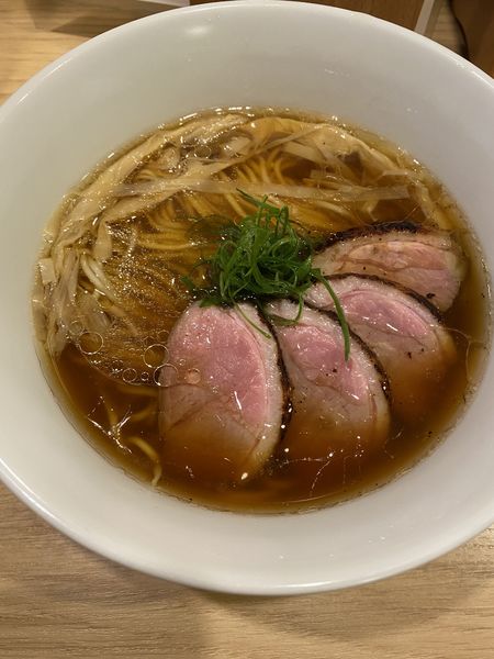 「贅沢鴨ロースの醤油らーめん」@らーめんMAIKAGURAの写真