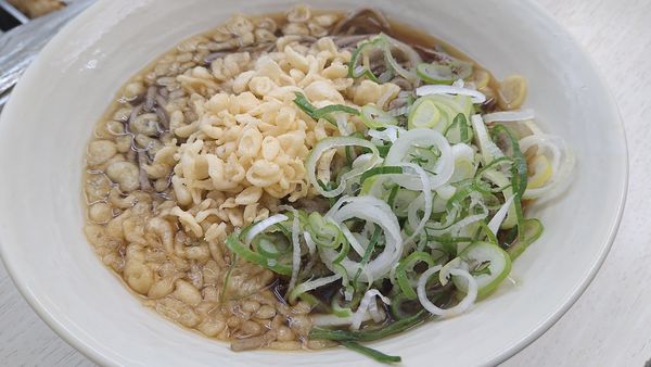 「たぬきそば」@常盤軒 横須賀線ホーム店の写真