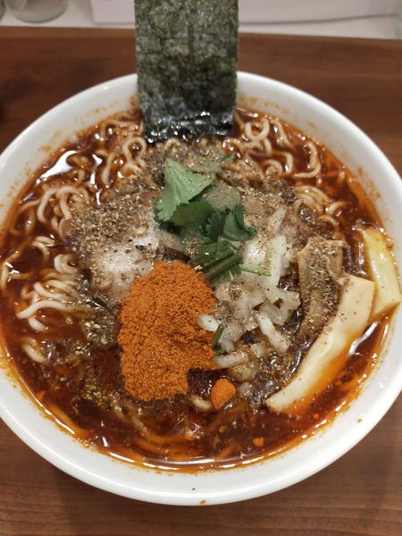 「スパイス辛そば」@レインボウスパイス食堂カブトの写真