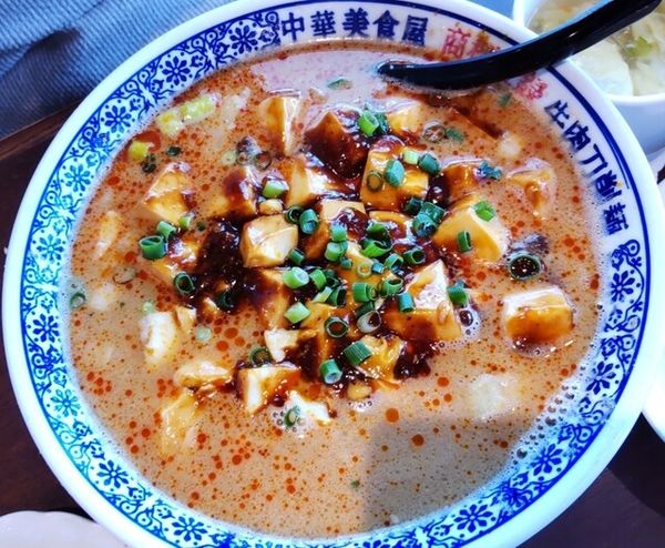 「麻婆豆腐あんかけ刀削麺９００円」@中華美食屋 江俣店の写真