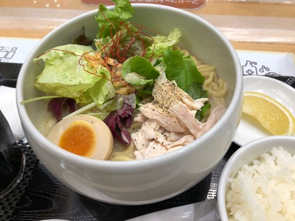 「鶏白湯塩そば大盛+Aセット980円+180円」@蔭山樓 ららぽーと富士見店の写真