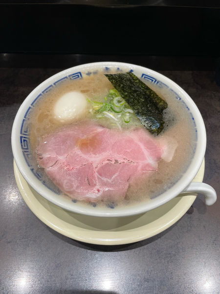 「味玉豚骨ラーメン」@中洲 川端 きりんの写真