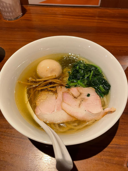 「羅臼昆布塩ラーメン」@MEN-EIJI ラボラトリーの写真