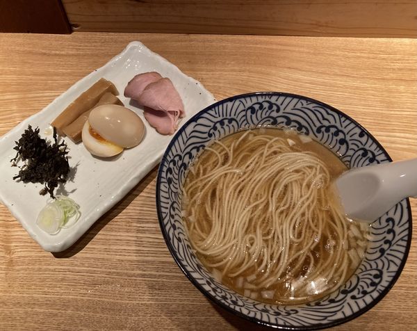 「氷見産煮干ラーメン」@貪瞋癡の写真