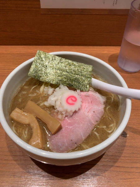 「煮干中華そば(並800円)」@煮干中華そば 鈴蘭 新宿店の写真