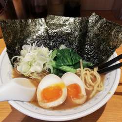 らーめん 太麺 700円