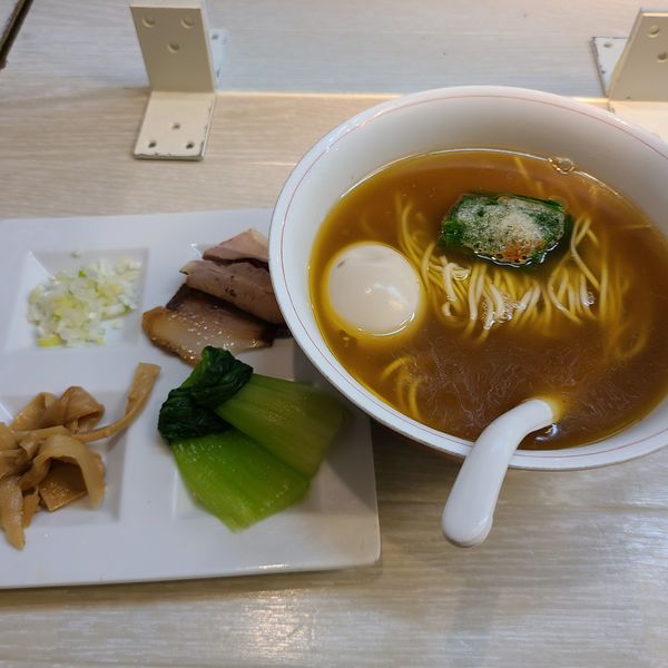 「稲庭中華そば¥900+煮玉子¥150」@本枯中華そば 魚雷の写真