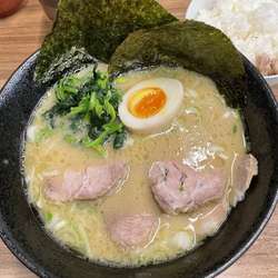 チャーシュー麺、ライス