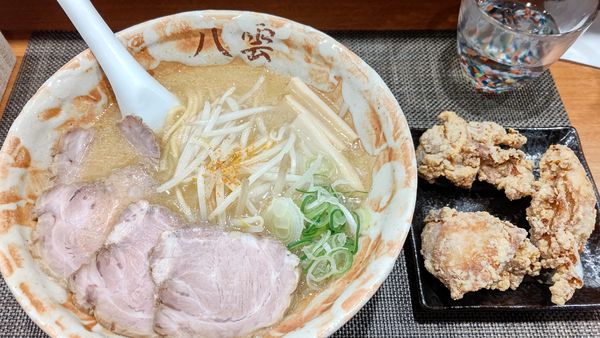 「チャーシューメン（味噌）+ザンギ」@麺匠 八雲 大和店の写真