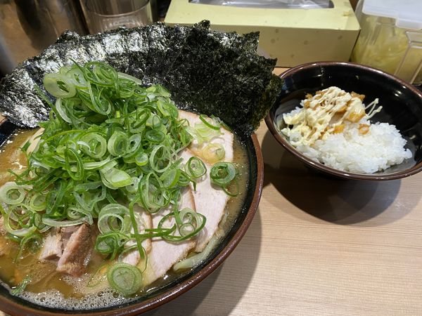 「皇綱特製　海苔　中盛り　ライス少な目」@輝道家直系 皇綱家の写真