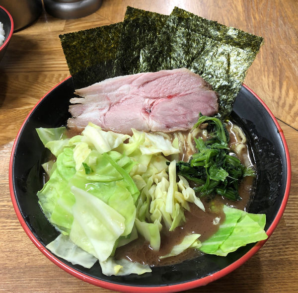 「ラーメン(ライス)＋キャベツ」@麺家 紫極の写真