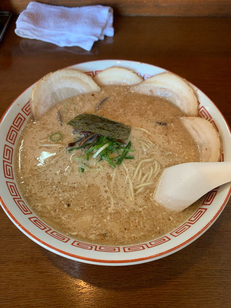 「豚骨醤油ラーメン」@十七代目 哲麺 小平店の写真