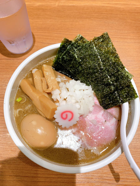 「特製煮干しそば」@煮干中華そば 鈴蘭 新宿店の写真