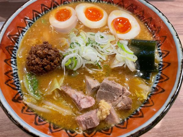 「弟子屈味噌味玉(950円)」@弟子屈ラーメン 新千歳空港店の写真