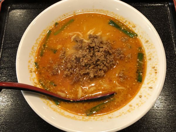 「四川担々麺　￥８００」@中華料理・四川火鍋 楽蜀の写真