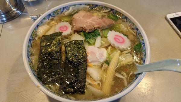 「手打ち五目ワンタン麺」@中華そば集来の写真