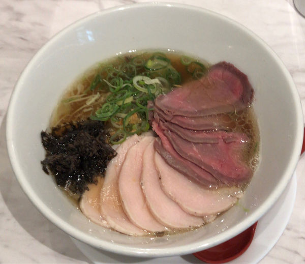 「牛骨醤油肉増し（850円）」@ラーメンみなとやの写真