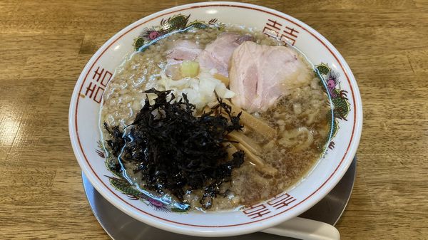 「背脂煮干中華そば」@背脂煮干中華そば 我武者羅 初台店の写真