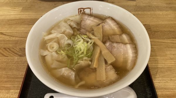 「喜多方ラーメン」@喜多方ラーメン坂内 新宿パークタワー店の写真