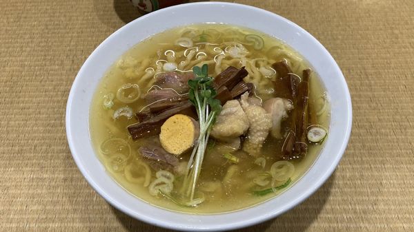 「親いりこ中華そば」@手打 親鶏中華そば 綾川の写真