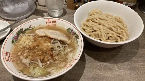 「期間限定 つけめん豚煮干し」@つけめんTETSU 京王モール新宿店の写真