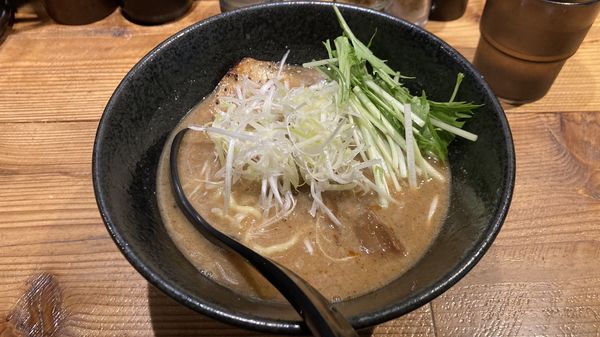 「豚骨魚介らぁめん」@RAMEN TOMIRAIの写真