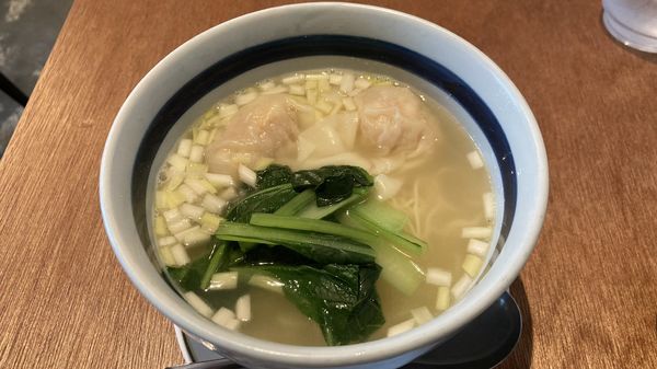 「ワンタンメン」@香港焼味酒家 赤坂璃宮の写真