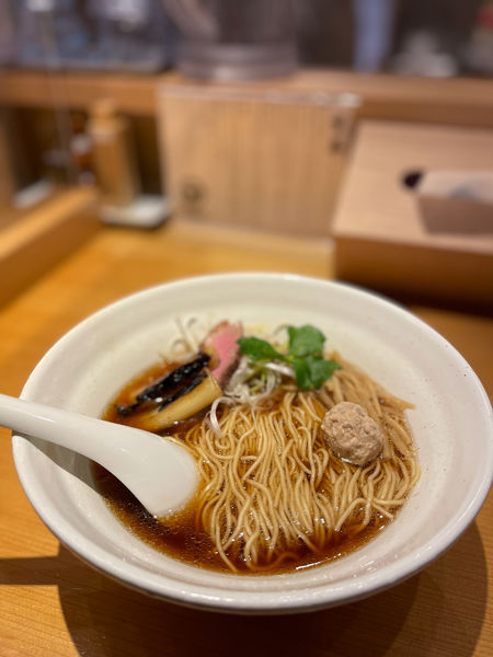 「醤油らぁ麺 850円」@らぁ麺 吉井 勝どき店の写真