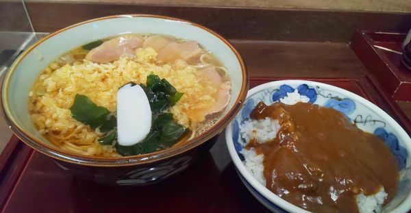 「タヌキ合鴨そば+ミニカレー丼（サービス定食）」@船堀そば 文殊の写真