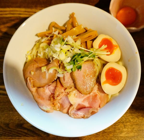 「油そば＋特増し＋生玉子＋YEBISU生×2」@燦燦斗の写真